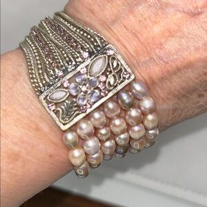 NWOT Freshwater Pearl Multi Chain CZ Stretch Bracelet